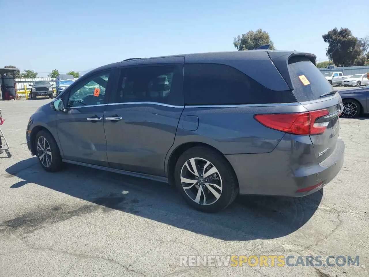 2 Photograph of a damaged car 5FNRL6H81PB024055 HONDA ODYSSEY 2023