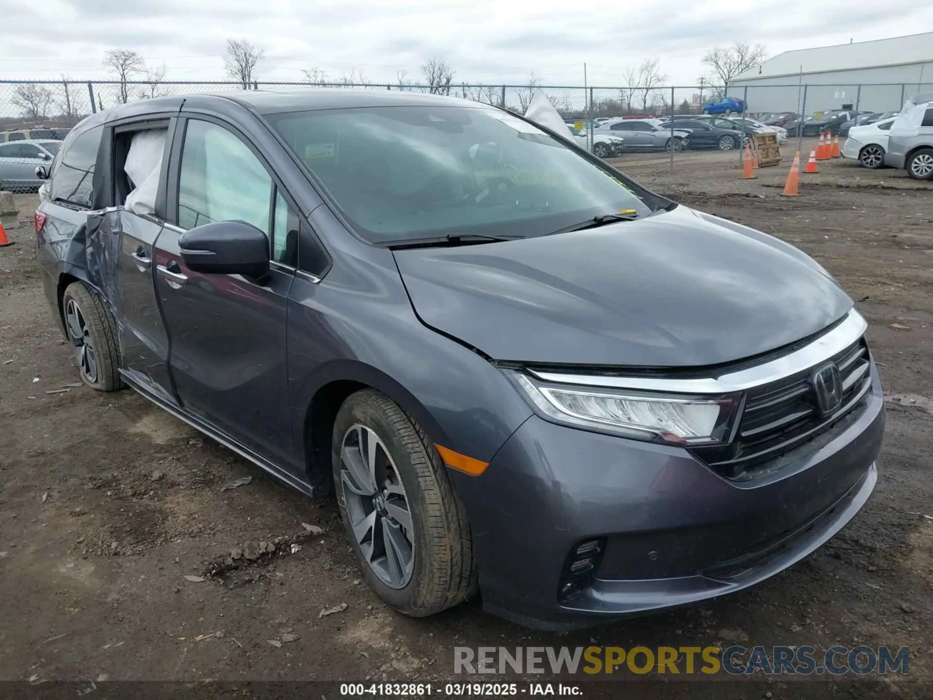 1 Photograph of a damaged car 5FNRL6H81PB067746 HONDA ODYSSEY 2023