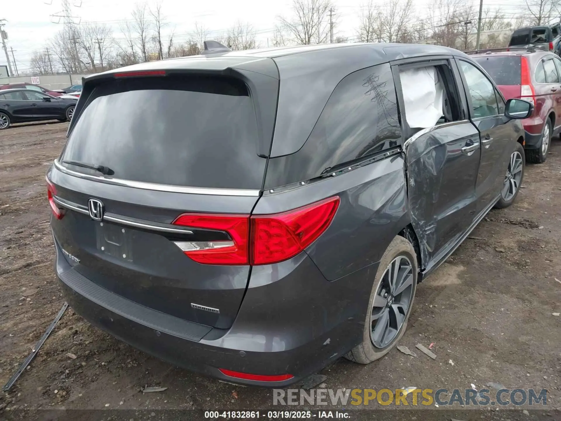 4 Photograph of a damaged car 5FNRL6H81PB067746 HONDA ODYSSEY 2023