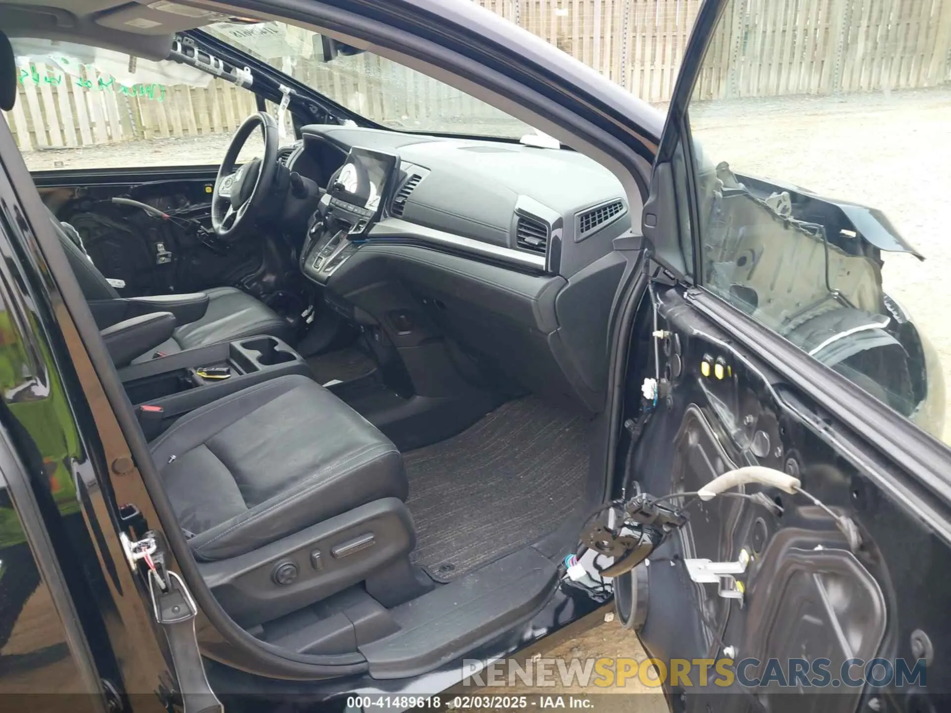5 Photograph of a damaged car 5FNRL6H81PB068721 HONDA ODYSSEY 2023