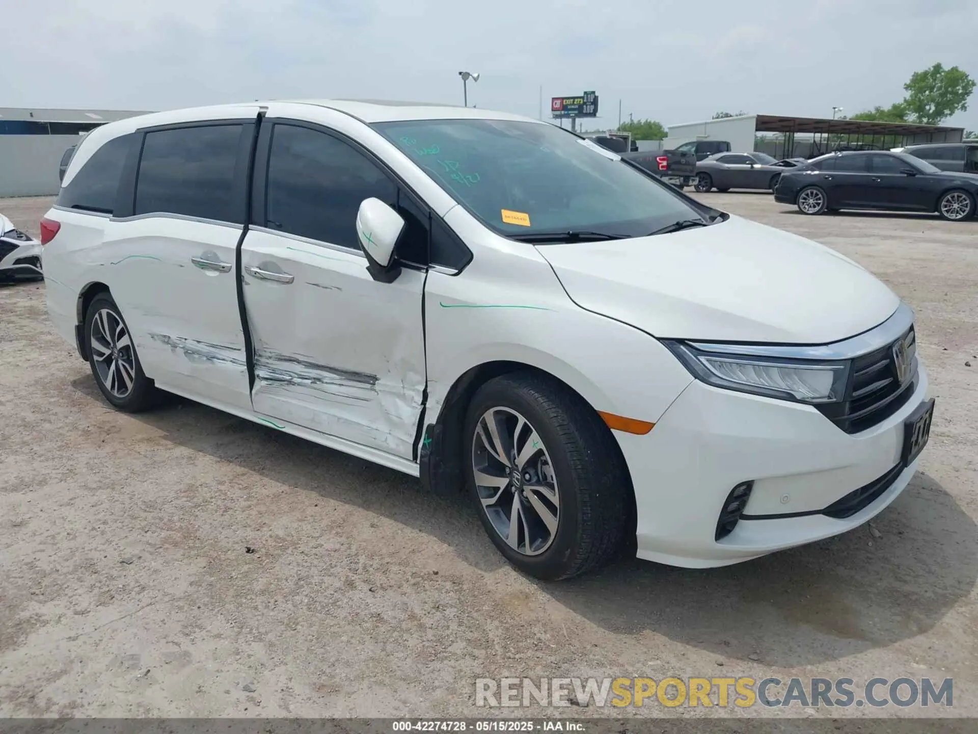 1 Photograph of a damaged car 5FNRL6H86PB038100 HONDA ODYSSEY 2023