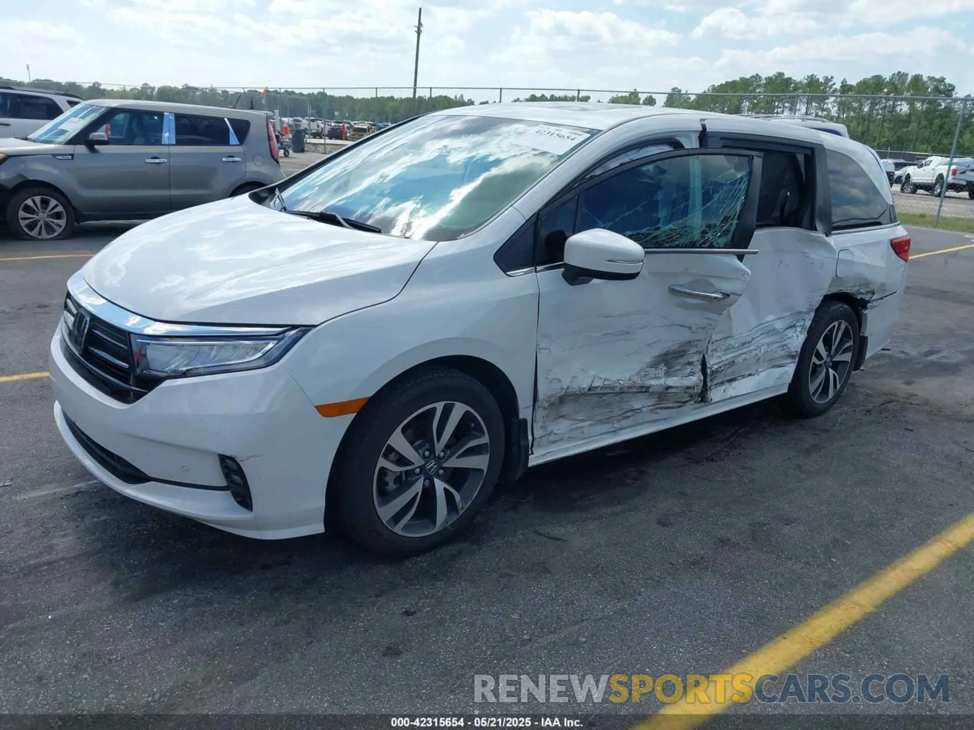 2 Photograph of a damaged car 5FNRL6H89PB016527 HONDA ODYSSEY 2023