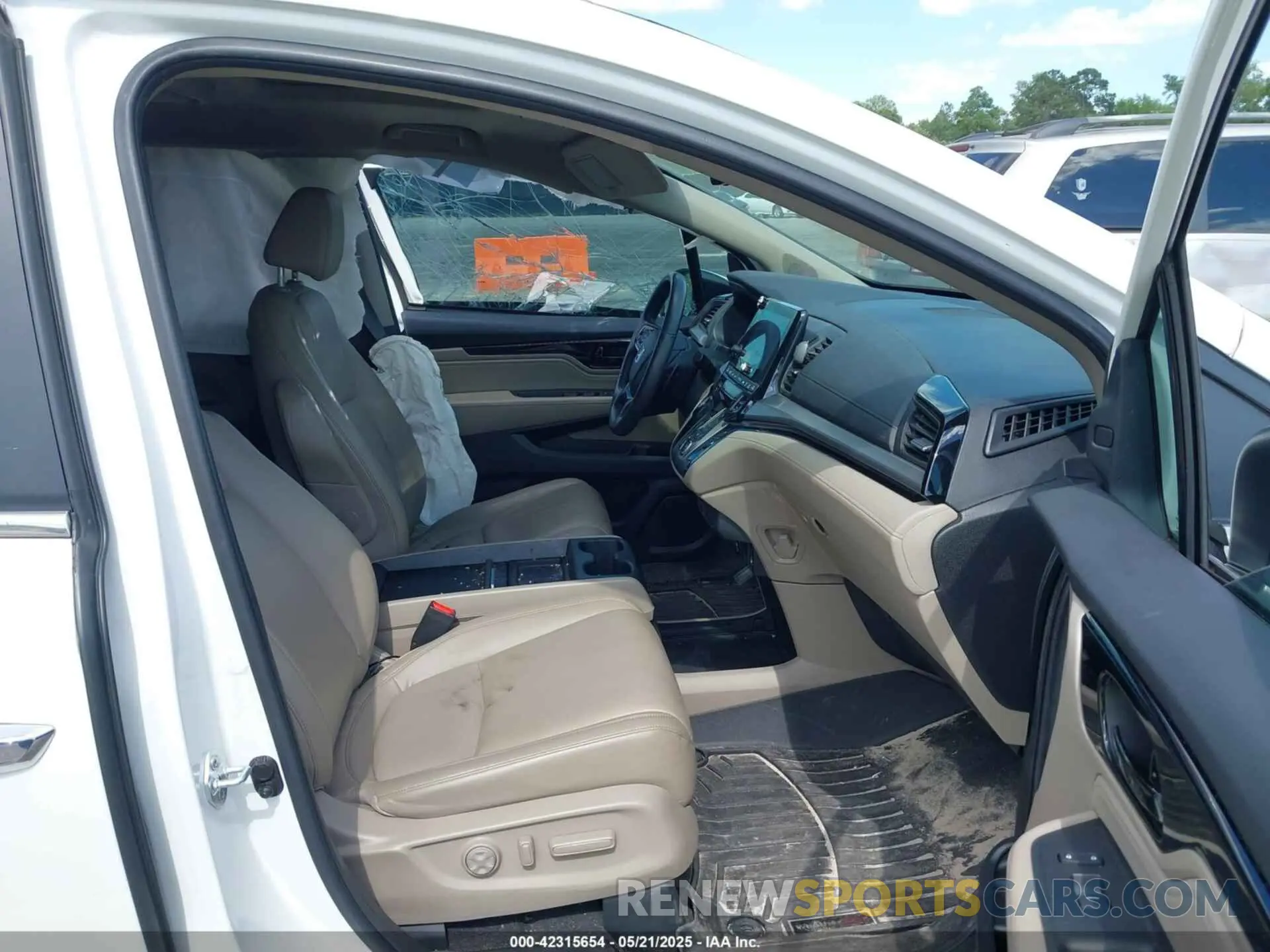 5 Photograph of a damaged car 5FNRL6H89PB016527 HONDA ODYSSEY 2023