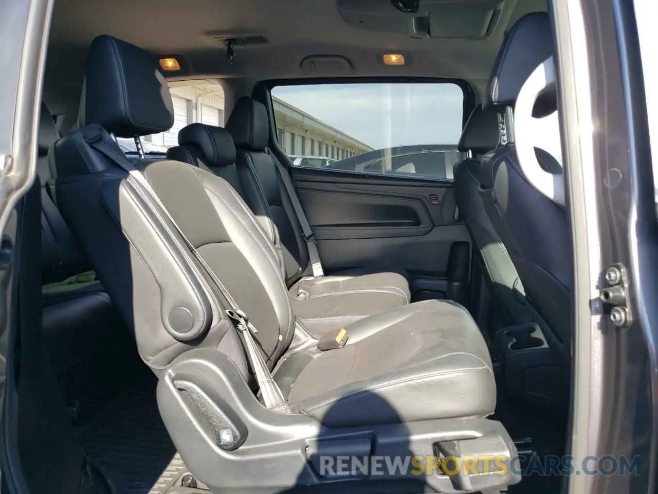 11 Photograph of a damaged car 5FNRL6H89PB078302 HONDA ODYSSEY 2023
