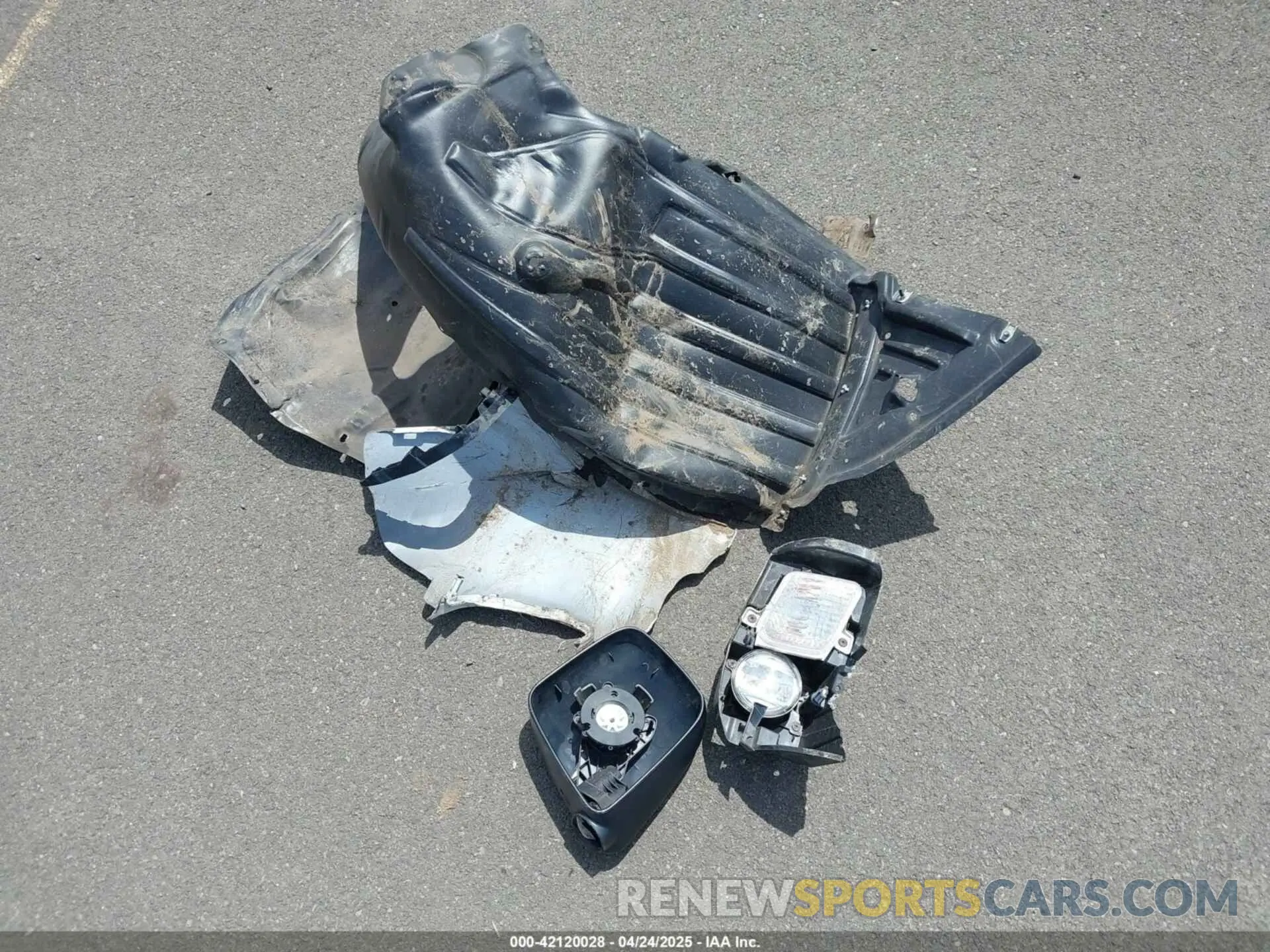 12 Photograph of a damaged car 5FNRL6H8XPB021977 HONDA ODYSSEY 2023