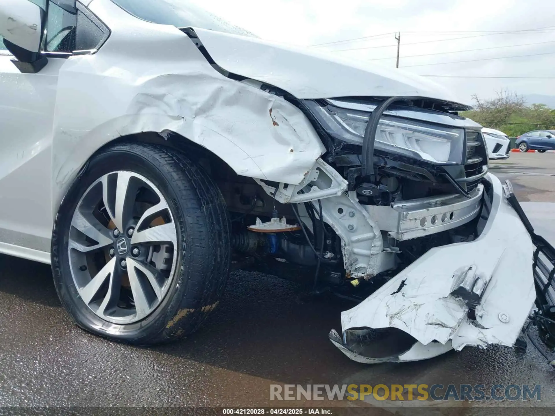 18 Photograph of a damaged car 5FNRL6H8XPB021977 HONDA ODYSSEY 2023