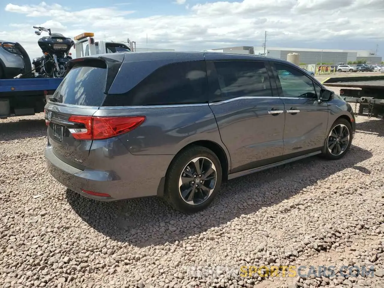 3 Photograph of a damaged car 5FNRL6H90PB042667 HONDA ODYSSEY 2023