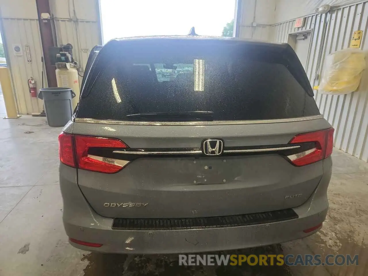 6 Photograph of a damaged car 5FNRL6H90PB071988 HONDA ODYSSEY 2023