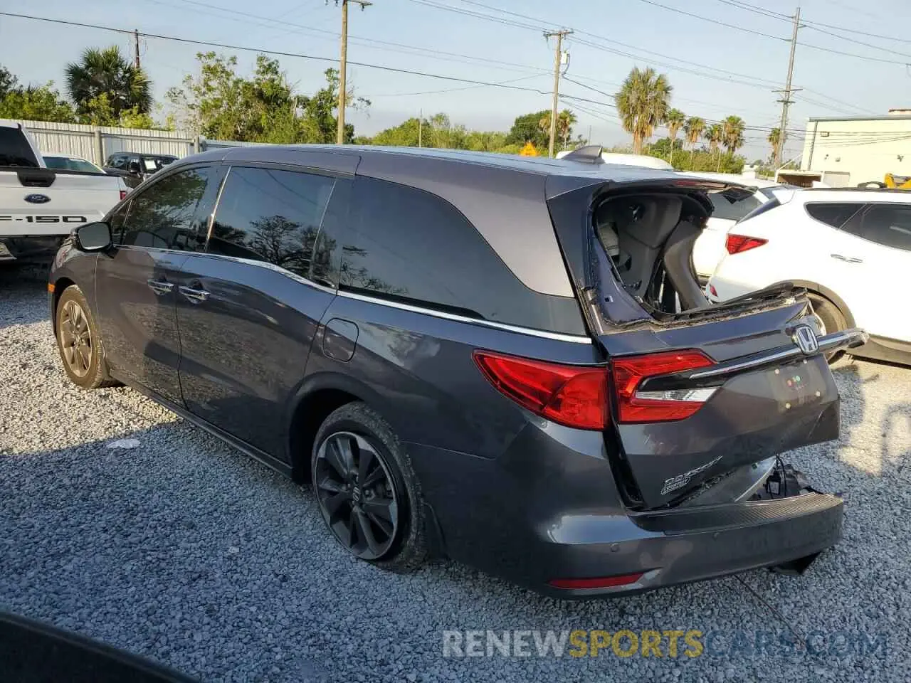 2 Photograph of a damaged car 5FNRL6H92PB018323 HONDA ODYSSEY 2023