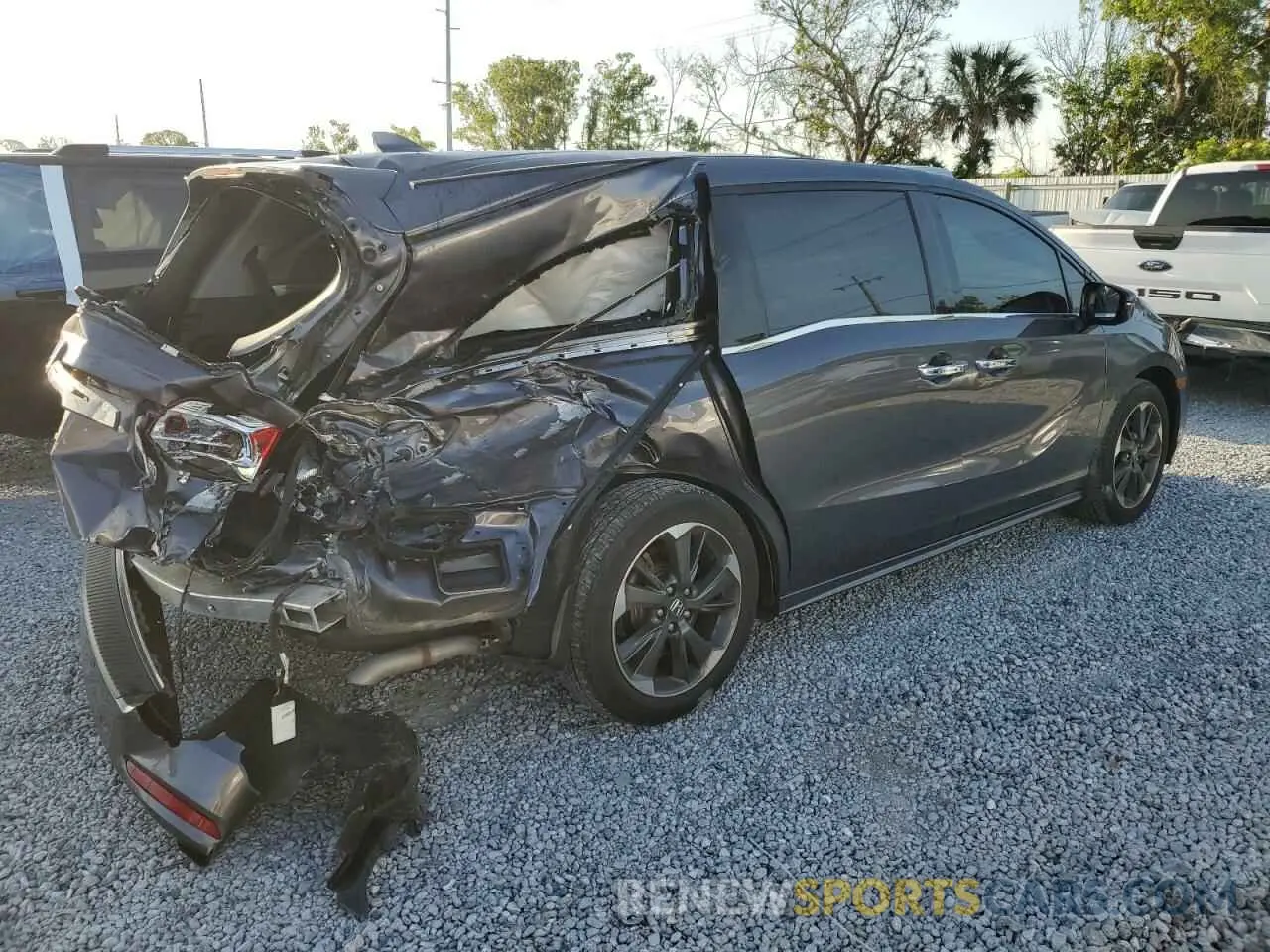 3 Photograph of a damaged car 5FNRL6H92PB018323 HONDA ODYSSEY 2023