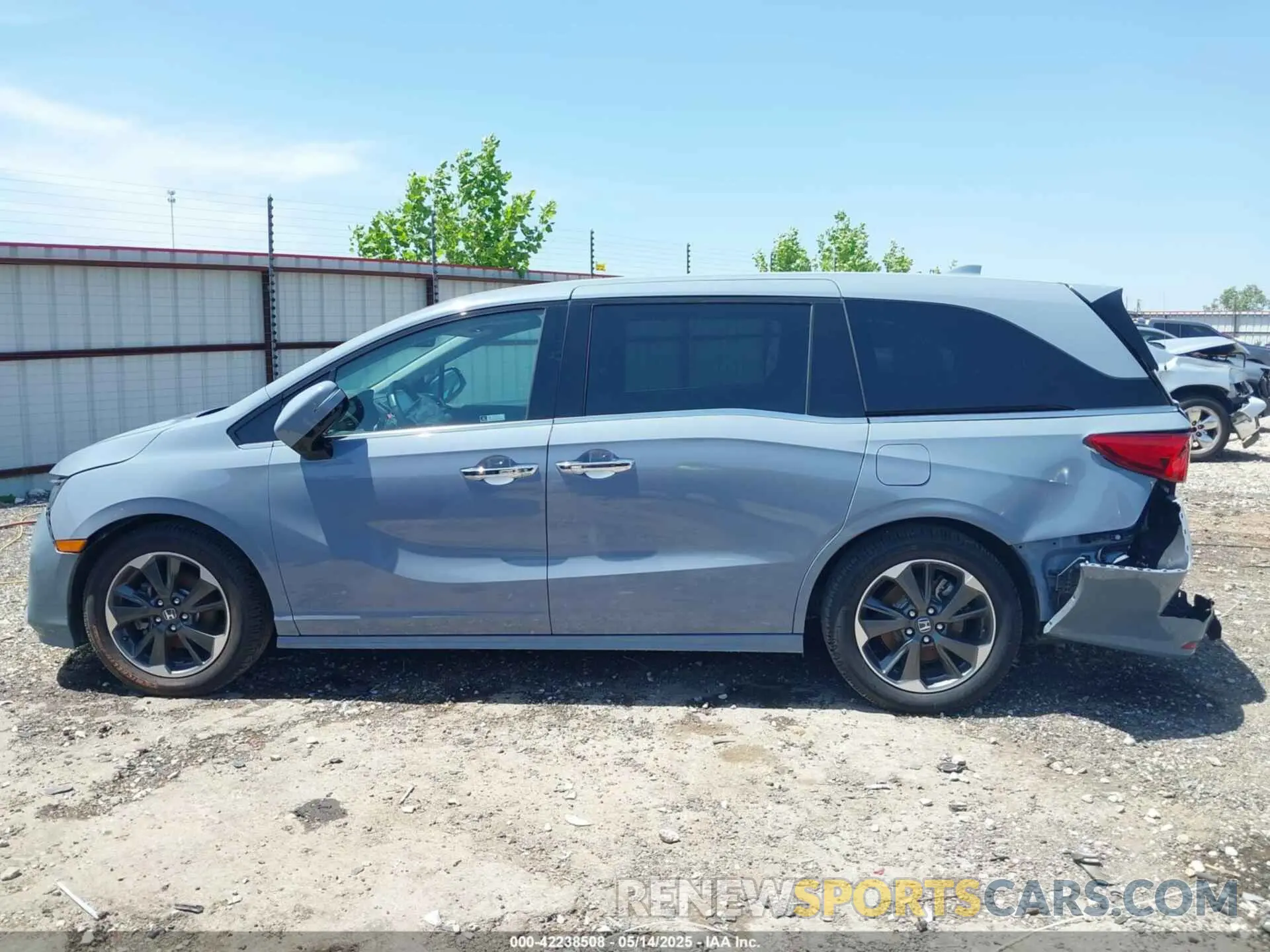 14 Photograph of a damaged car 5FNRL6H93PB051458 HONDA ODYSSEY 2023