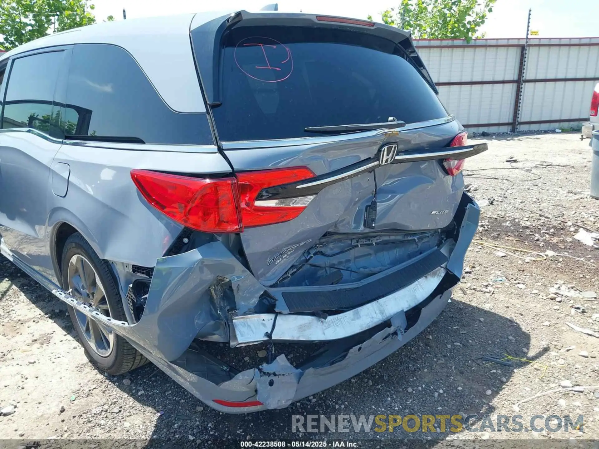 6 Photograph of a damaged car 5FNRL6H93PB051458 HONDA ODYSSEY 2023