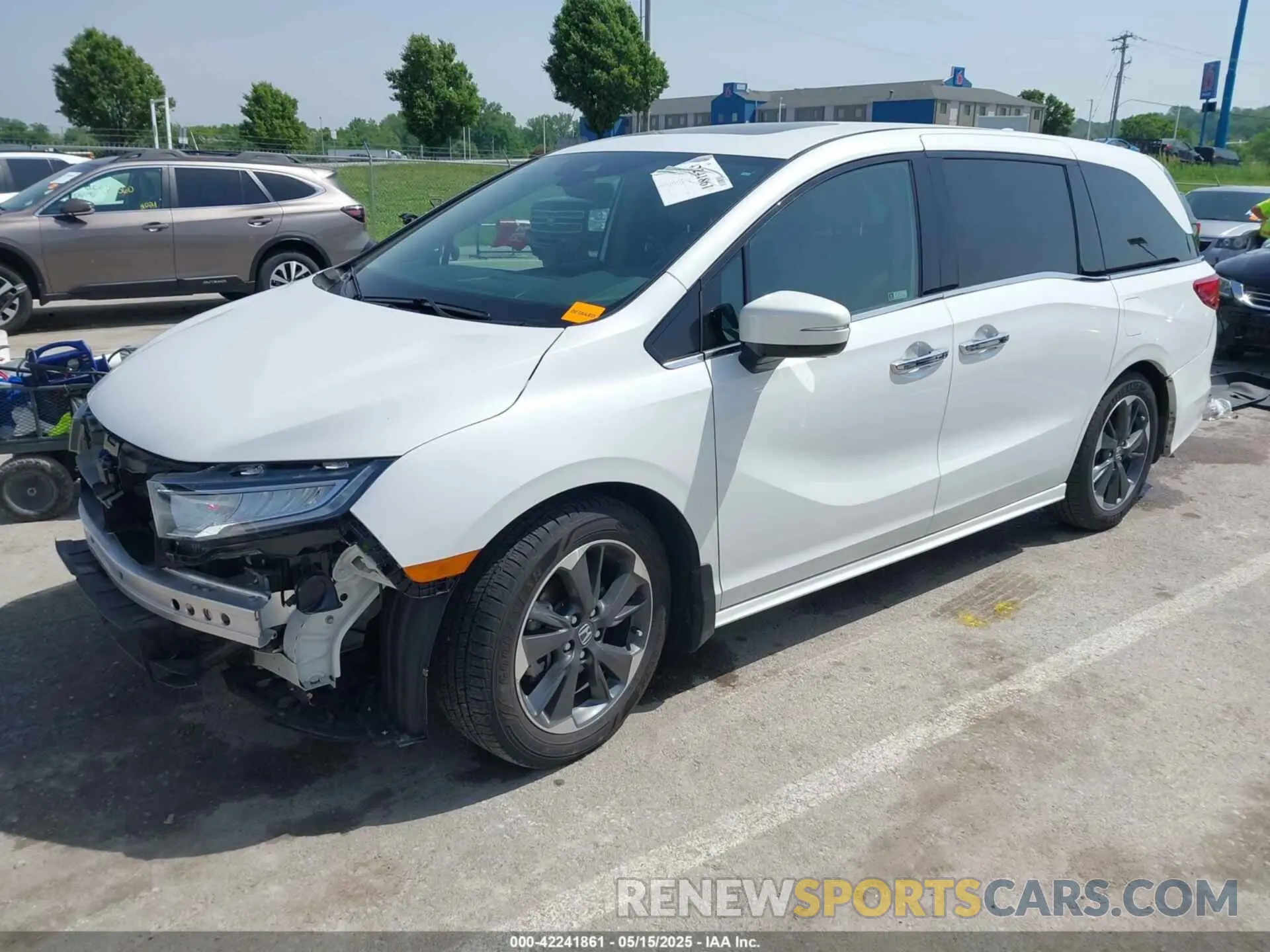 2 Photograph of a damaged car 5FNRL6H94PB015584 HONDA ODYSSEY 2023