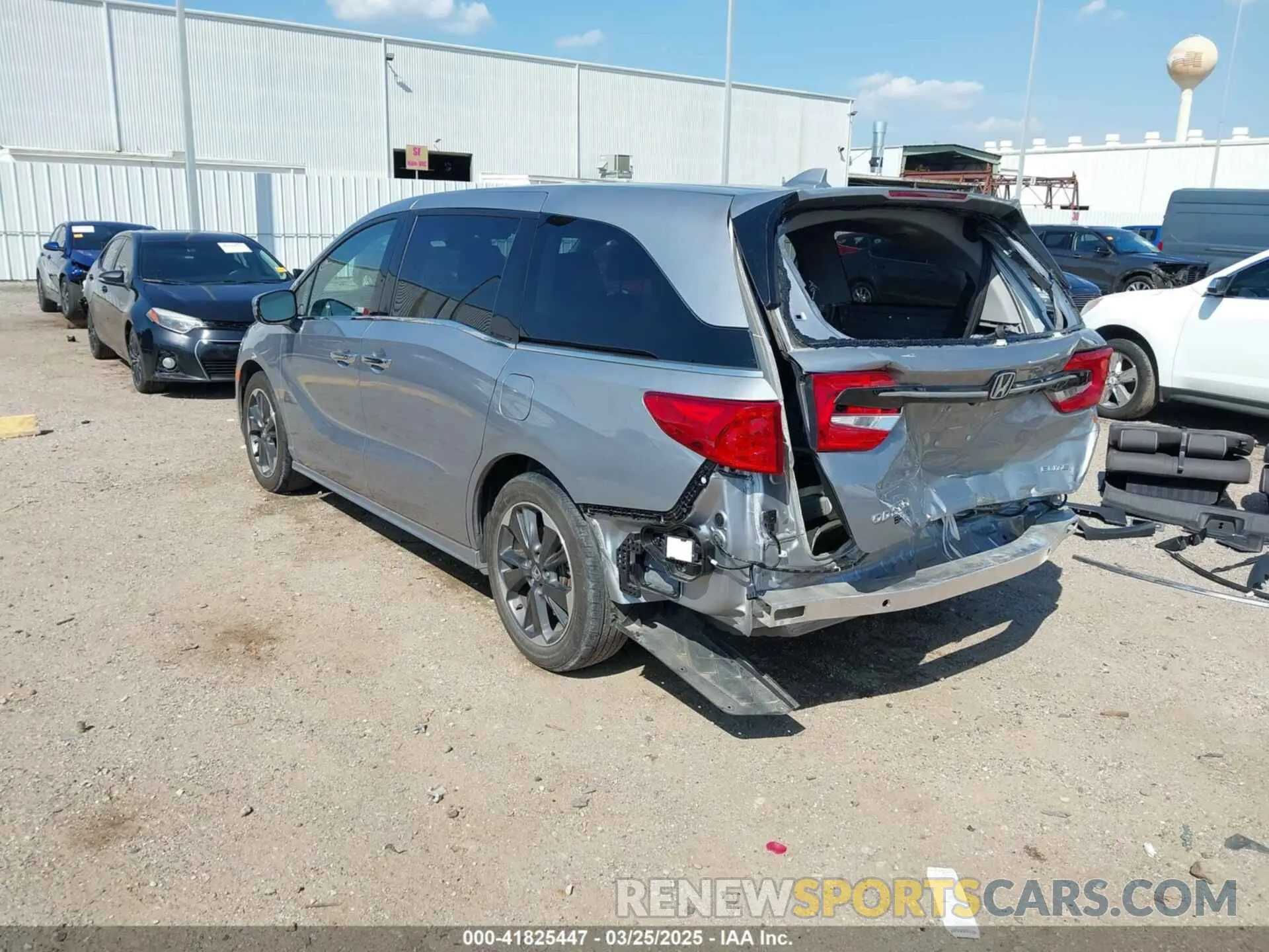 3 Photograph of a damaged car 5FNRL6H95PB063398 HONDA ODYSSEY 2023