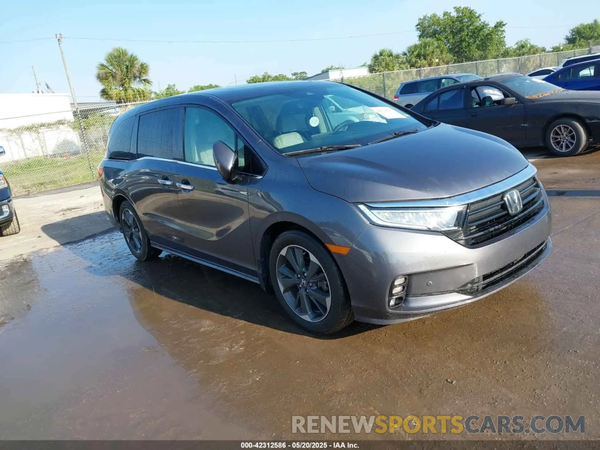1 Photograph of a damaged car 5FNRL6H98PB017788 HONDA ODYSSEY 2023