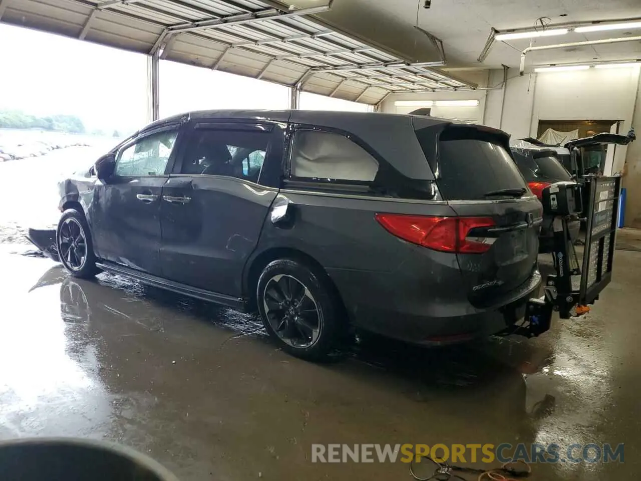2 Photograph of a damaged car 5FNRL6H98PB056770 HONDA ODYSSEY 2023