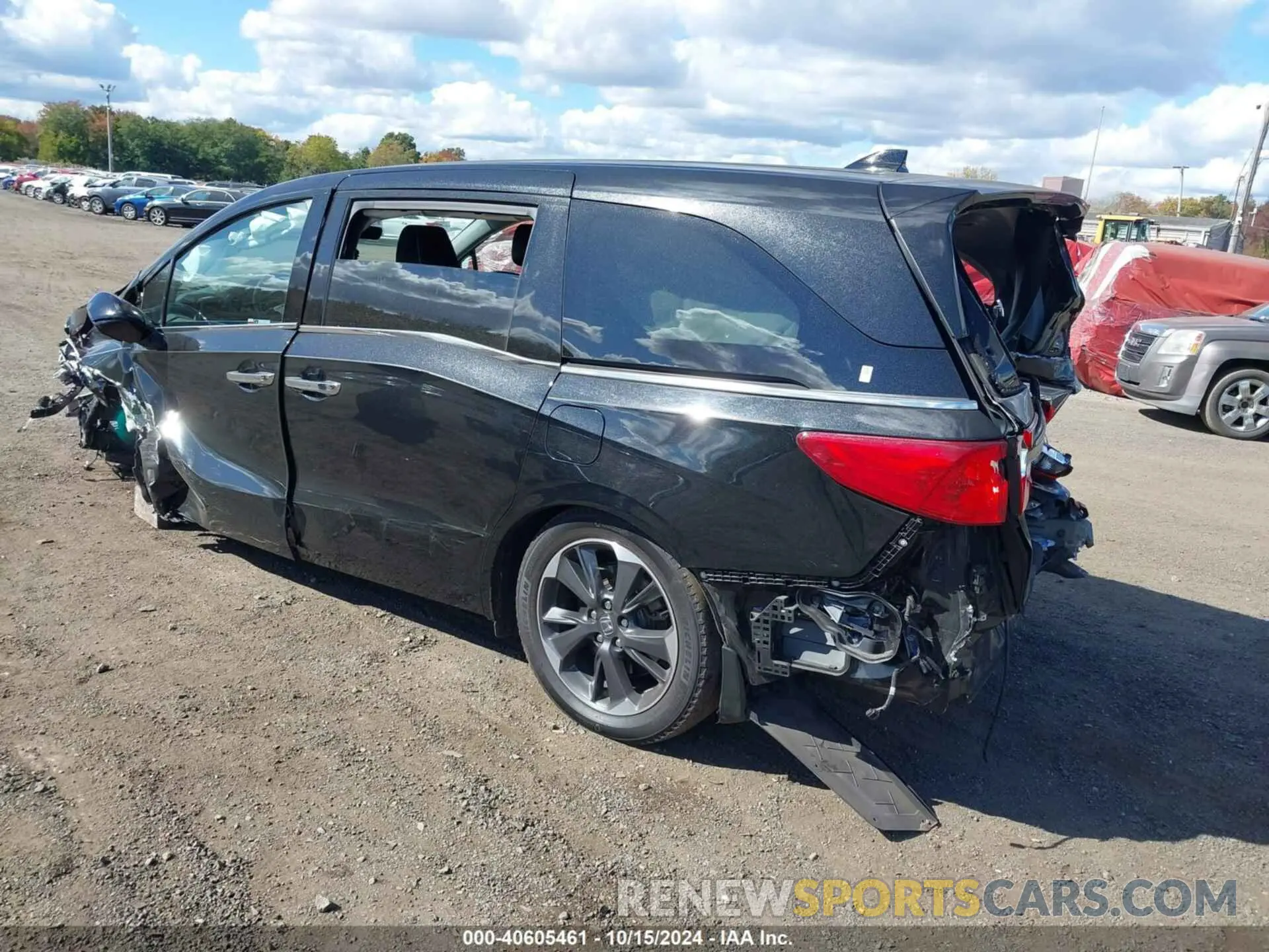 3 Photograph of a damaged car 5FNRL6H9XPB075241 HONDA ODYSSEY 2023