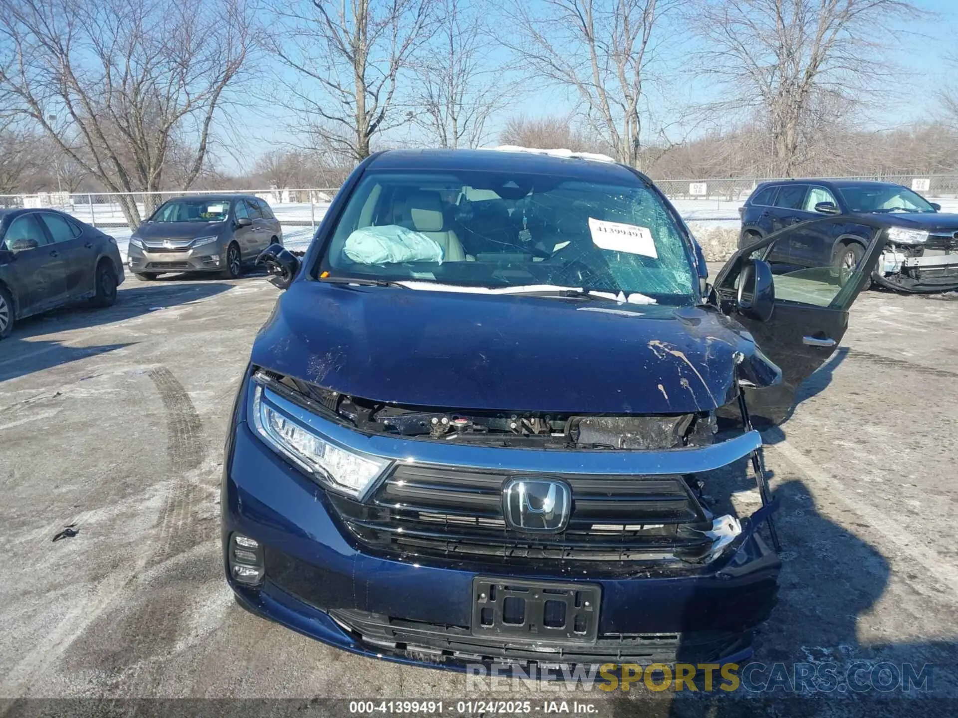 11 Photograph of a damaged car 5FNRL6H60RB061017 HONDA ODYSSEY 2024