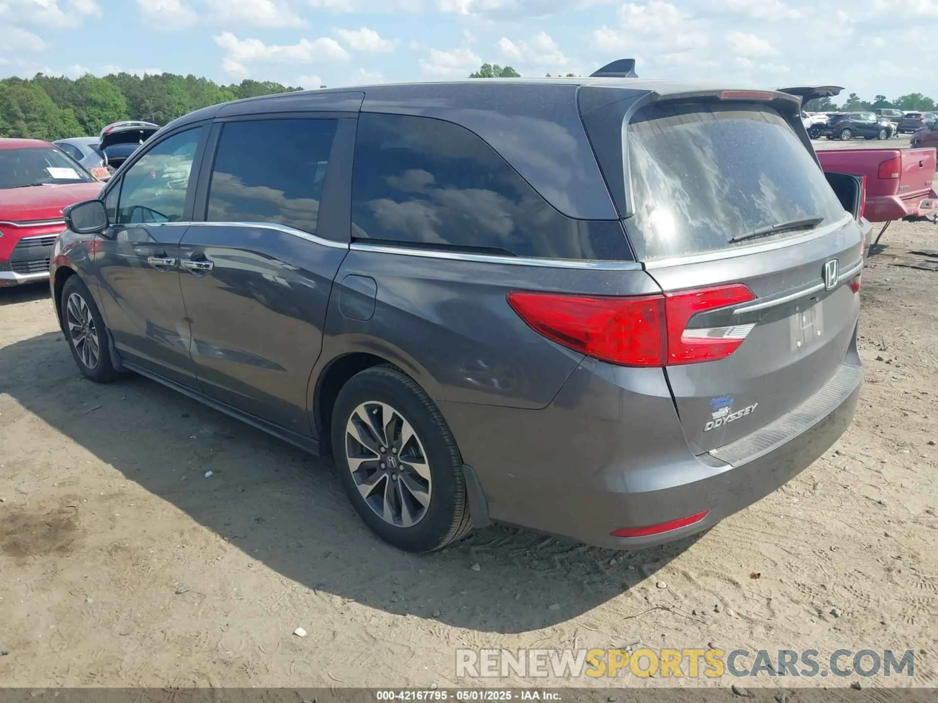 3 Photograph of a damaged car 5FNRL6H60RB071028 HONDA ODYSSEY 2024
