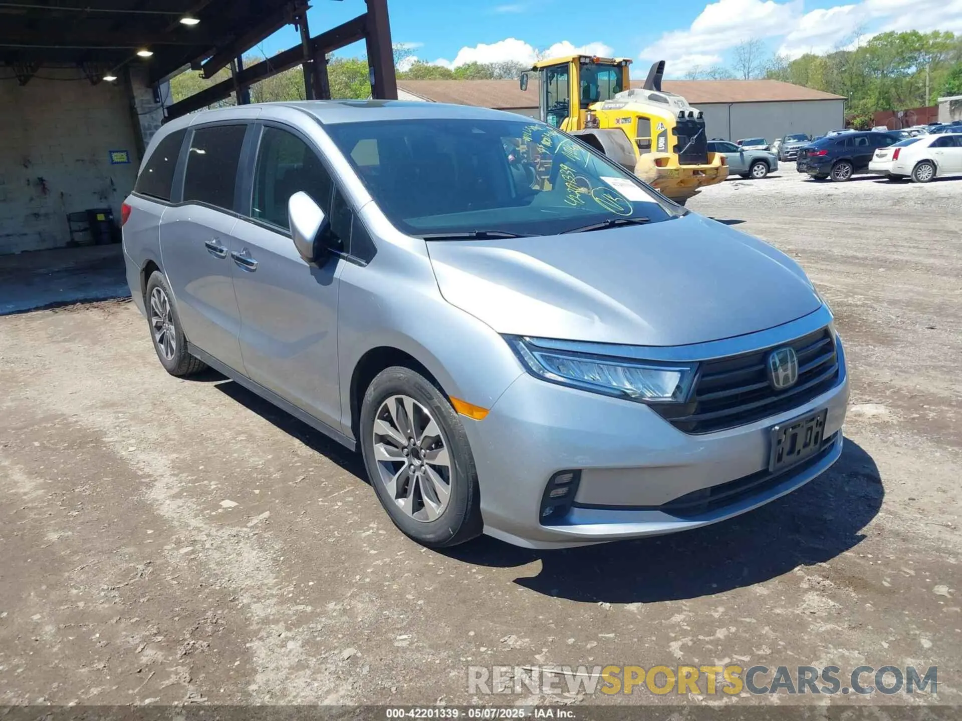 1 Photograph of a damaged car 5FNRL6H64RB043216 HONDA ODYSSEY 2024