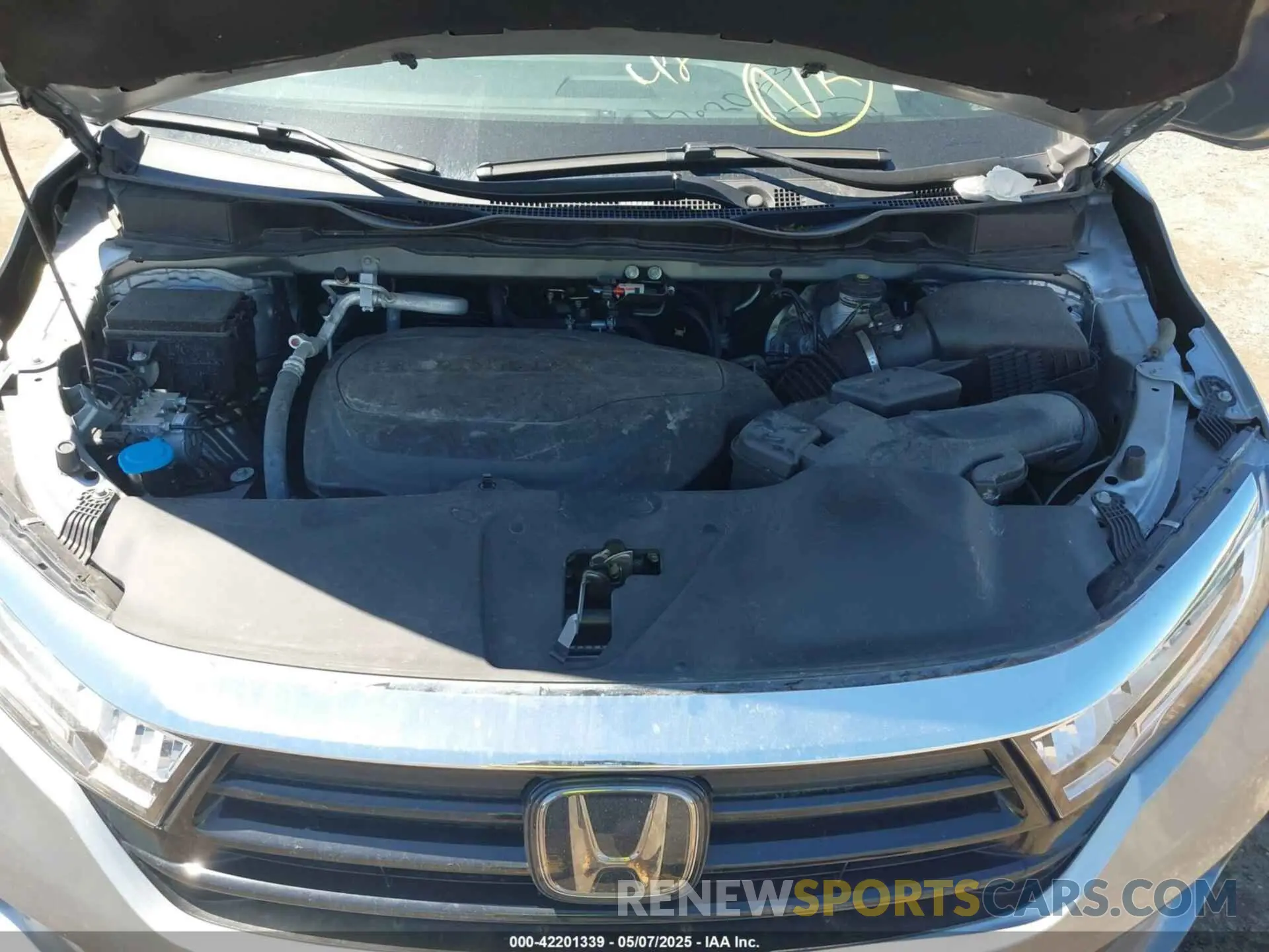 10 Photograph of a damaged car 5FNRL6H64RB043216 HONDA ODYSSEY 2024