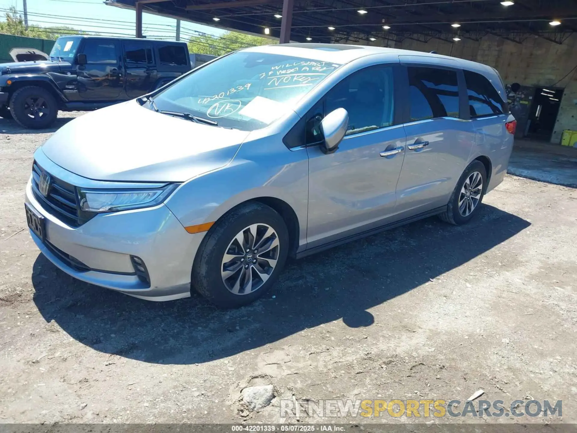 2 Photograph of a damaged car 5FNRL6H64RB043216 HONDA ODYSSEY 2024
