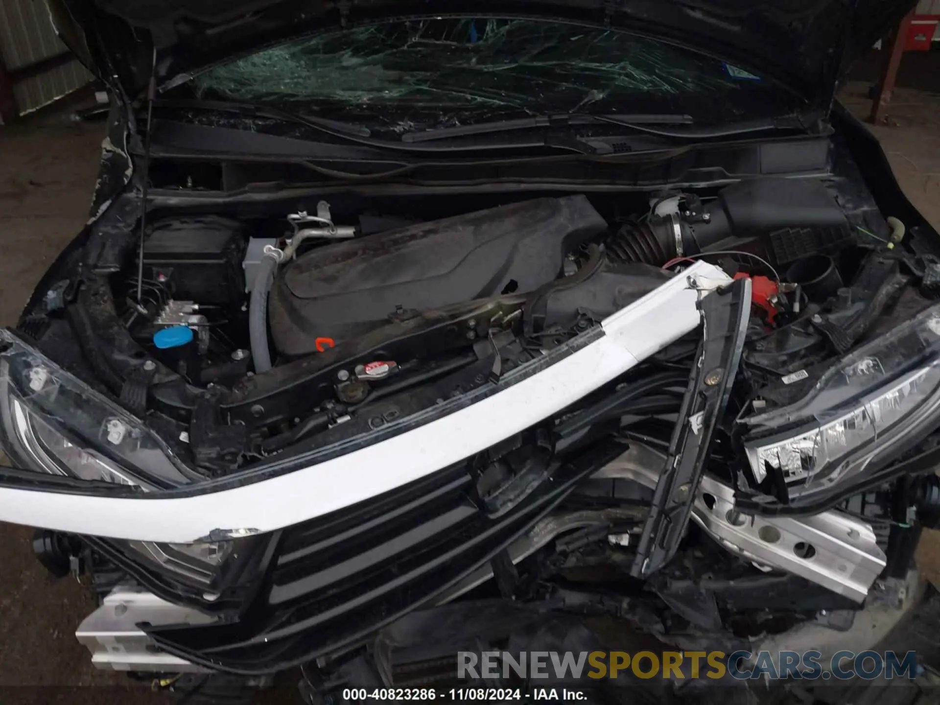 10 Photograph of a damaged car 5FNRL6H65RB018602 HONDA ODYSSEY 2024
