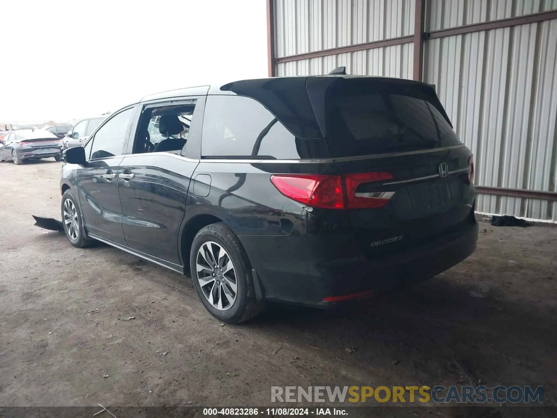 3 Photograph of a damaged car 5FNRL6H65RB018602 HONDA ODYSSEY 2024