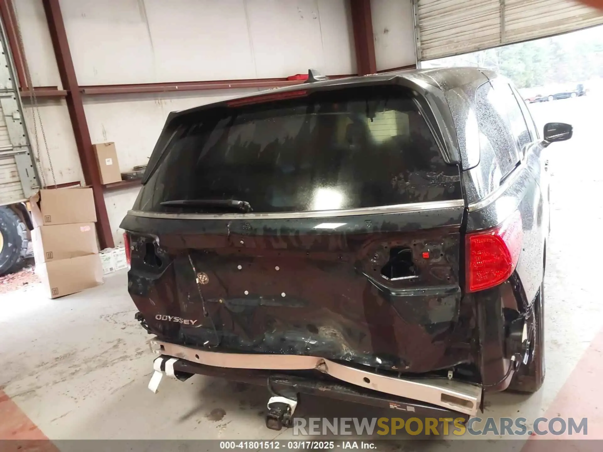 17 Photograph of a damaged car 5FNRL6H65RB018633 HONDA ODYSSEY 2024