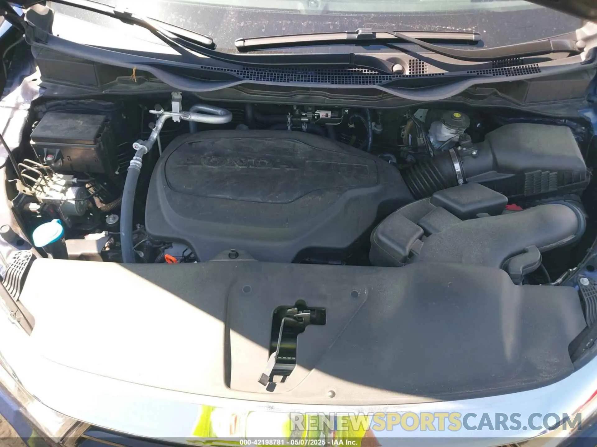 10 Photograph of a damaged car 5FNRL6H65RB067573 HONDA ODYSSEY 2024