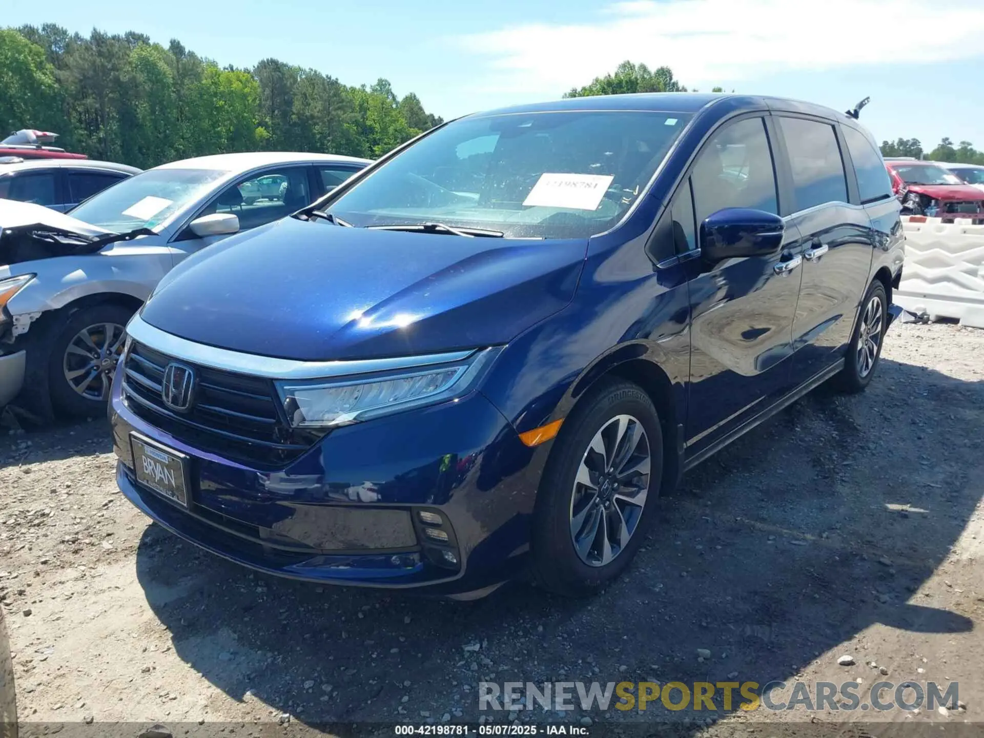 2 Photograph of a damaged car 5FNRL6H65RB067573 HONDA ODYSSEY 2024