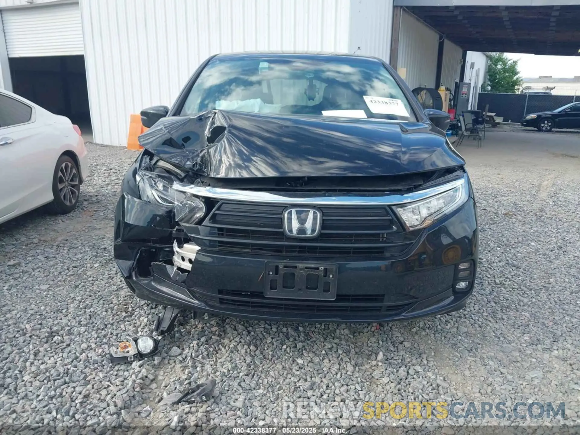 12 Photograph of a damaged car 5FNRL6H66RB052127 HONDA ODYSSEY 2024