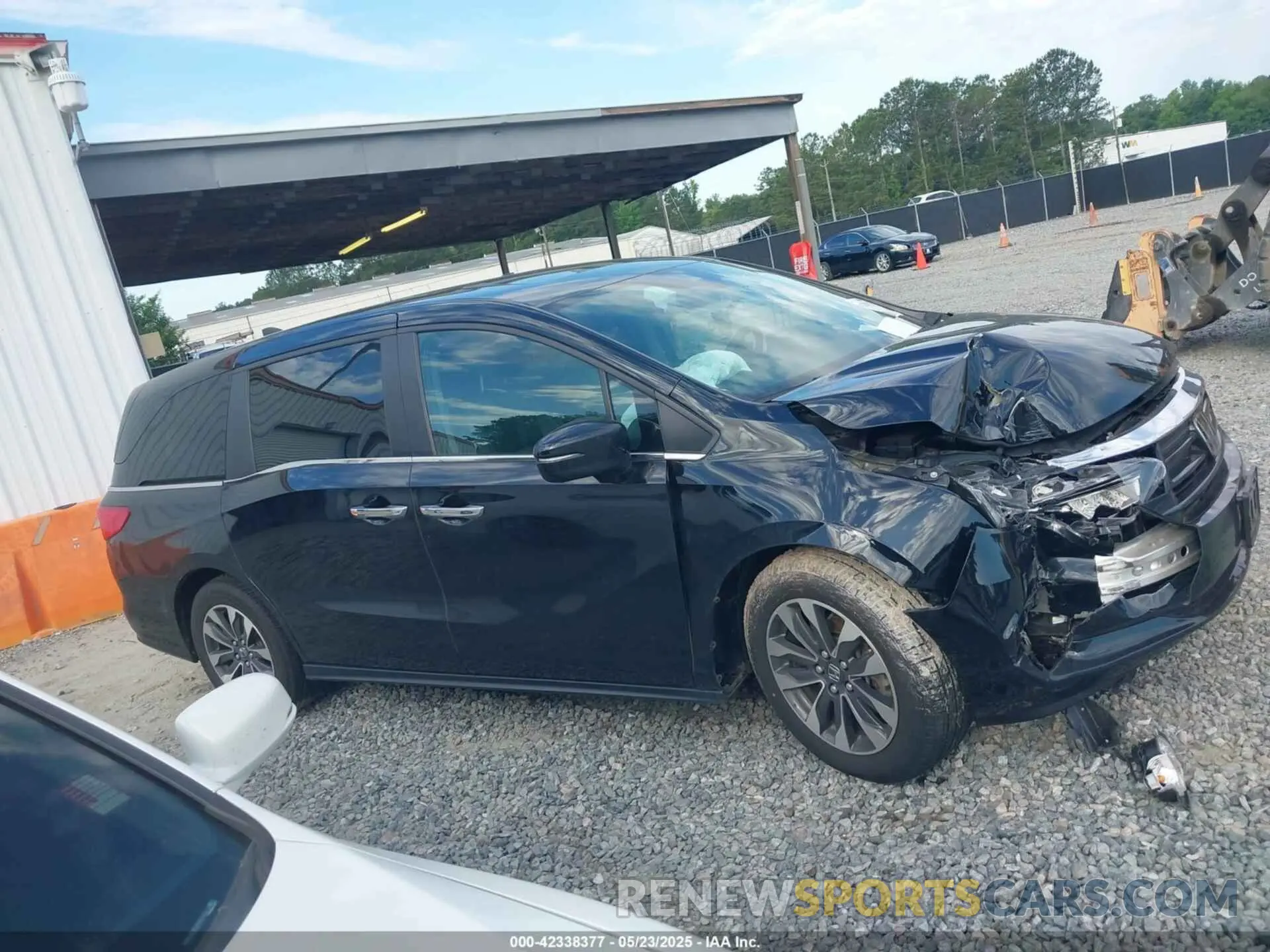 13 Photograph of a damaged car 5FNRL6H66RB052127 HONDA ODYSSEY 2024