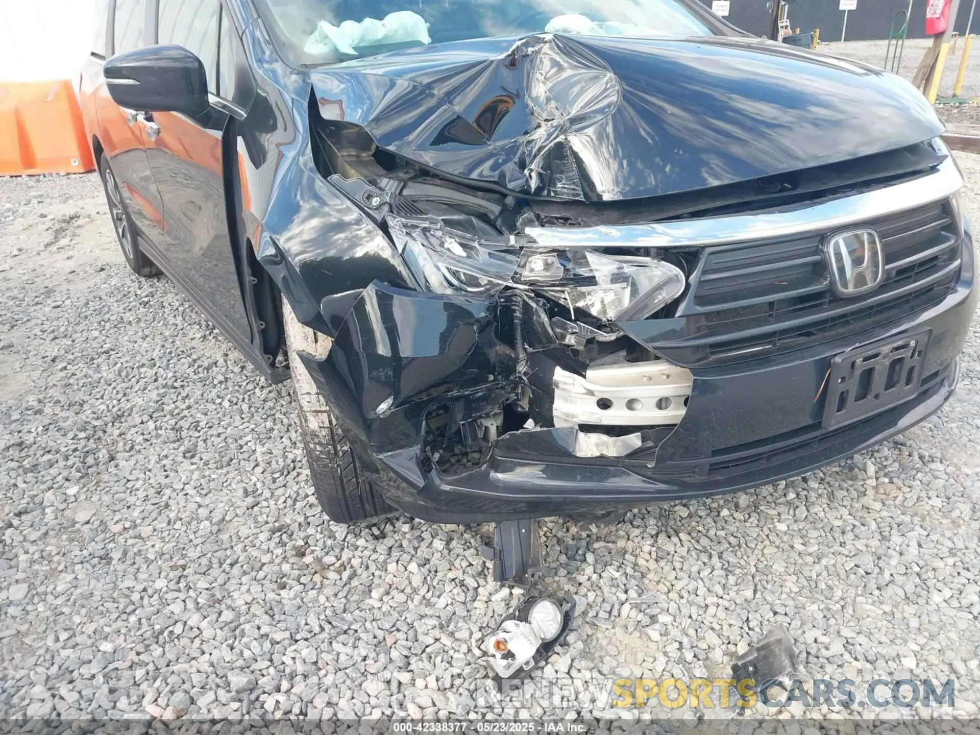 6 Photograph of a damaged car 5FNRL6H66RB052127 HONDA ODYSSEY 2024