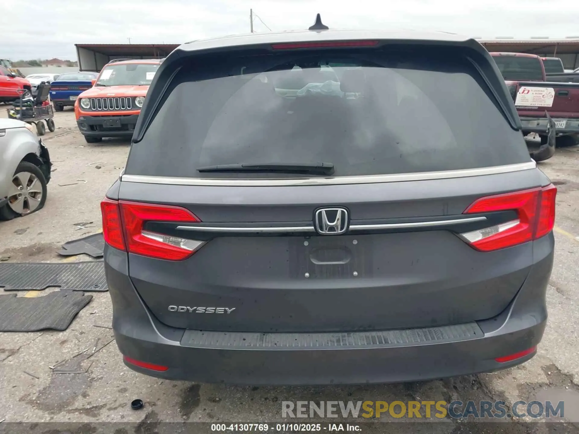 15 Photograph of a damaged car 5FNRL6H69RB039744 HONDA ODYSSEY 2024