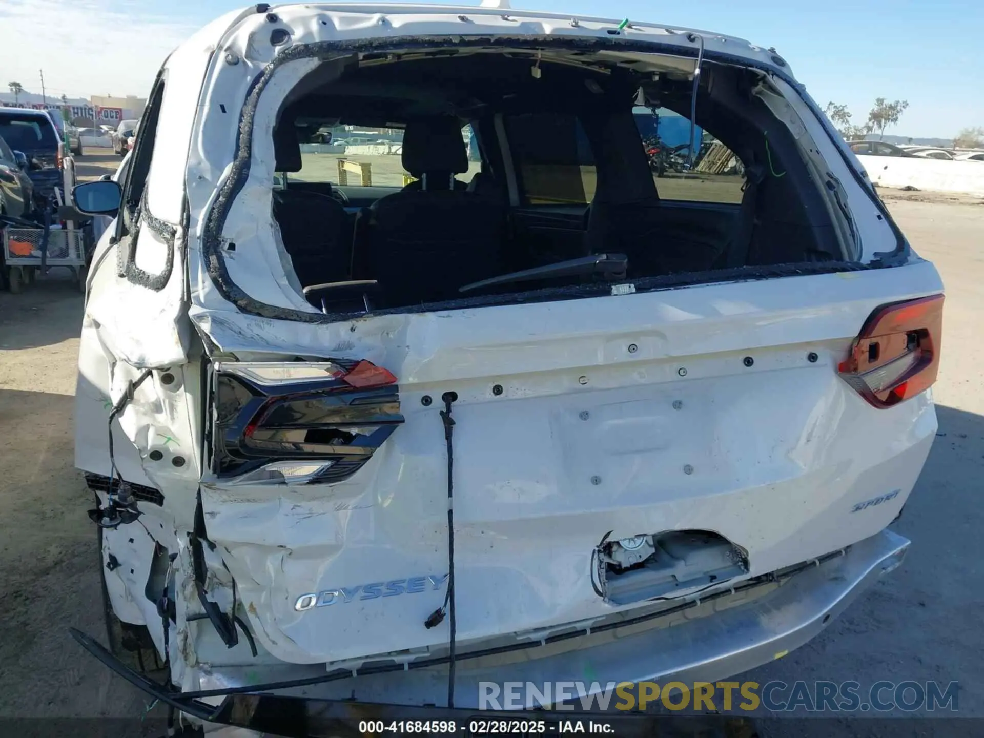 6 Photograph of a damaged car 5FNRL6H70RB061575 HONDA ODYSSEY 2024