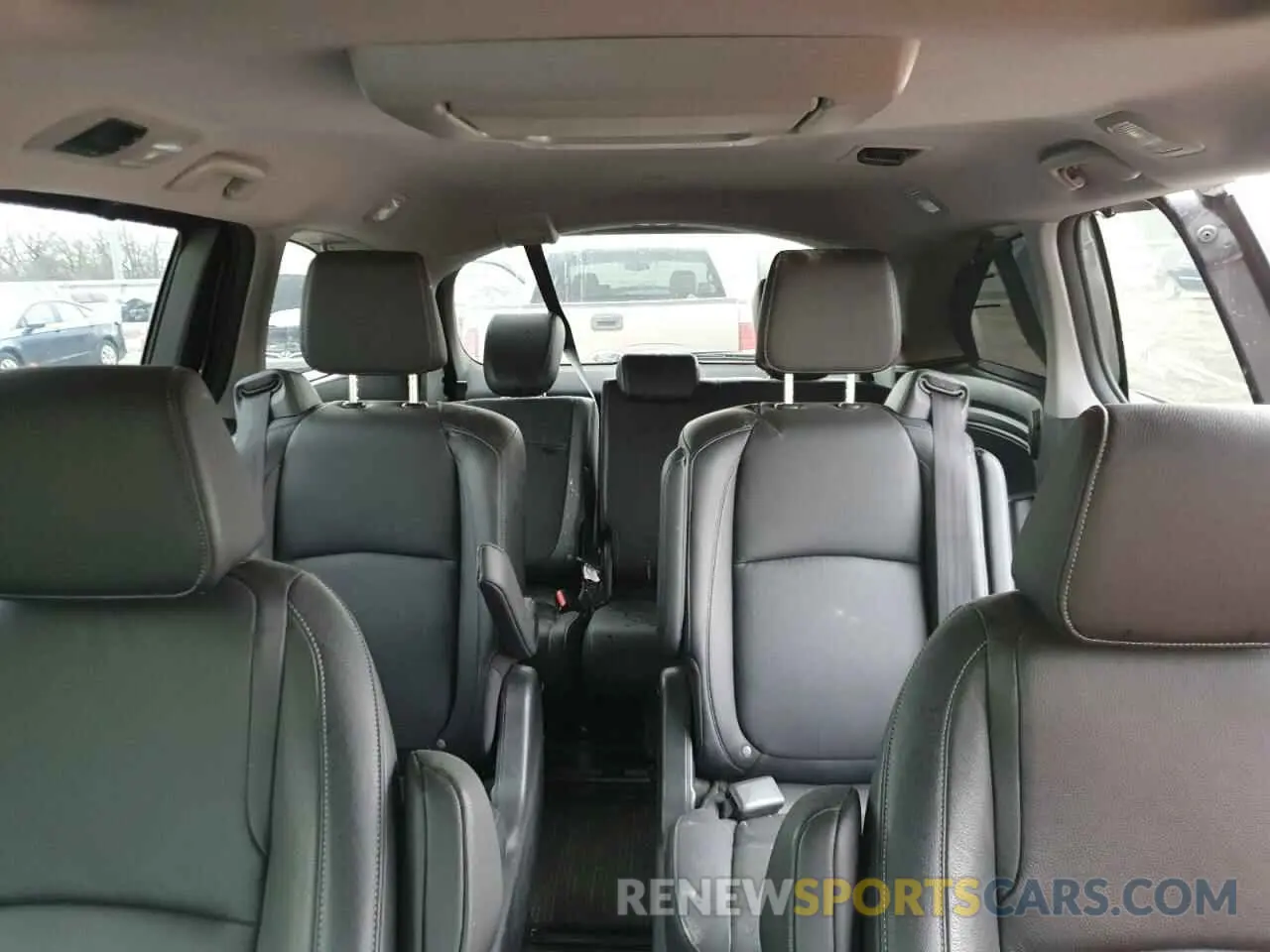 10 Photograph of a damaged car 5FNRL6H80RB002678 HONDA ODYSSEY 2024