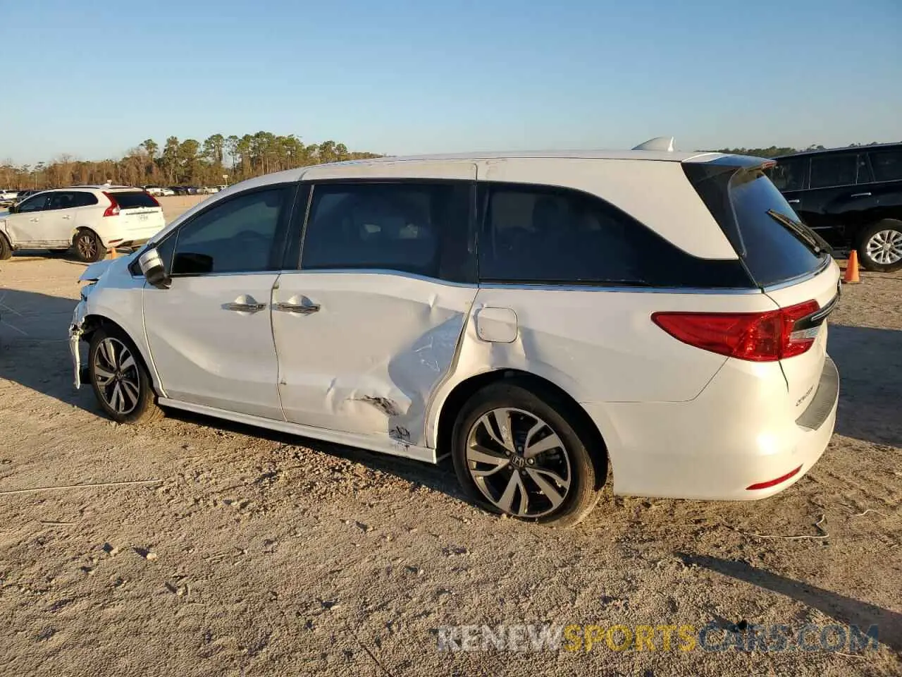 2 Photograph of a damaged car 5FNRL6H81RB025841 HONDA ODYSSEY 2024