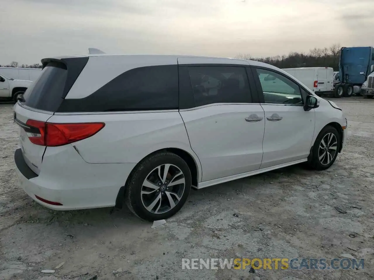 3 Photograph of a damaged car 5FNRL6H81RB063067 HONDA ODYSSEY 2024