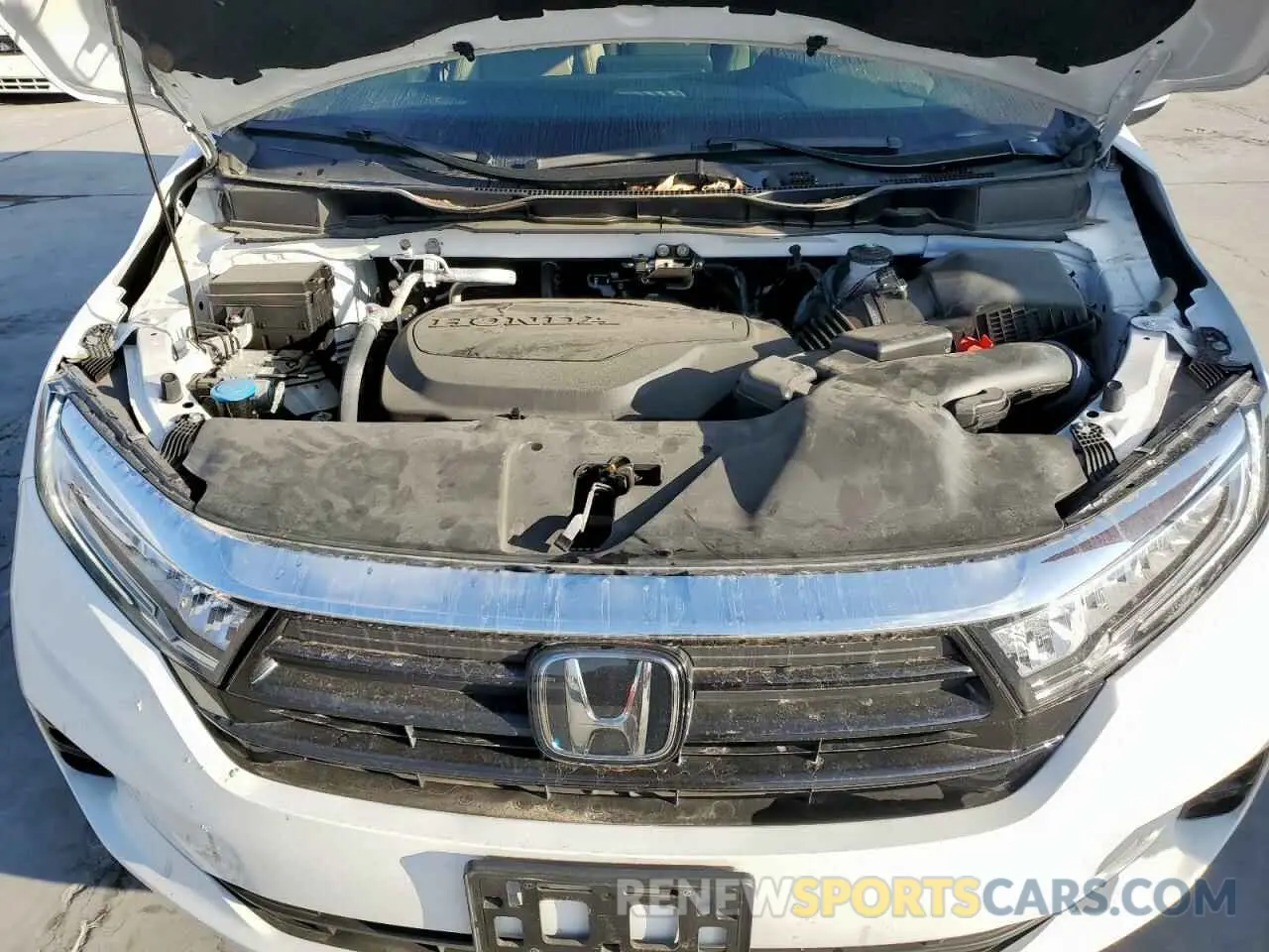 12 Photograph of a damaged car 5FNRL6H82RB013455 HONDA ODYSSEY 2024