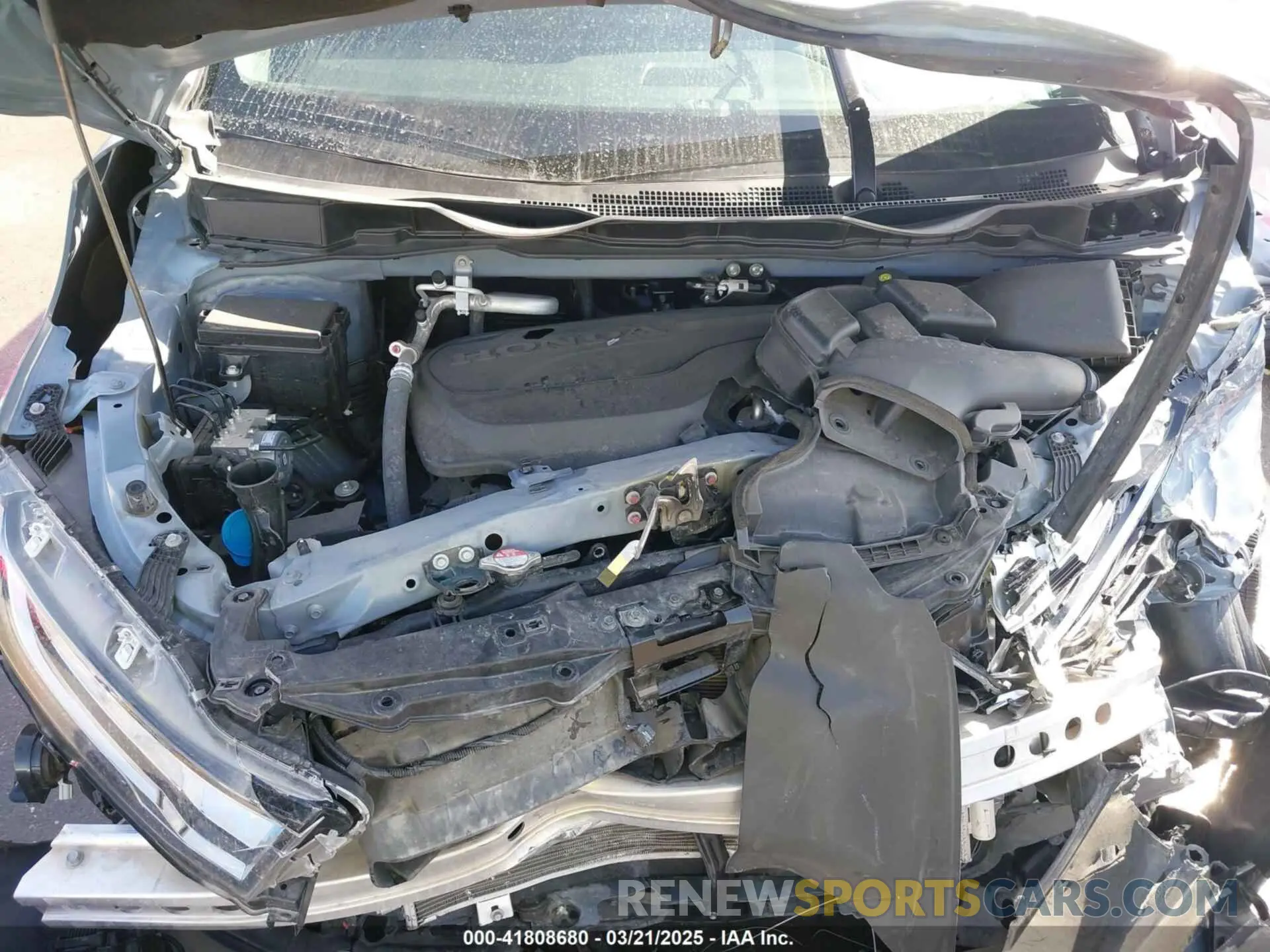 10 Photograph of a damaged car 5FNRL6H82RB027601 HONDA ODYSSEY 2024