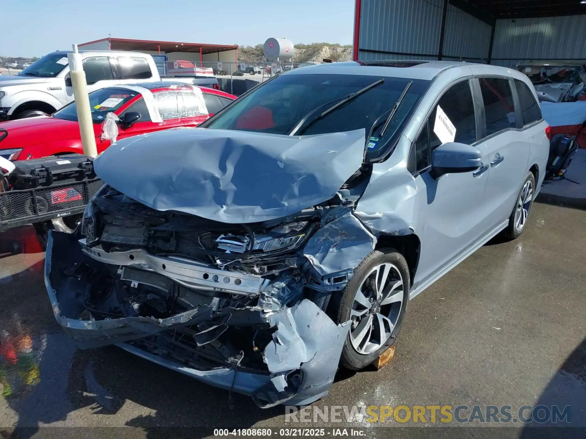2 Photograph of a damaged car 5FNRL6H82RB027601 HONDA ODYSSEY 2024