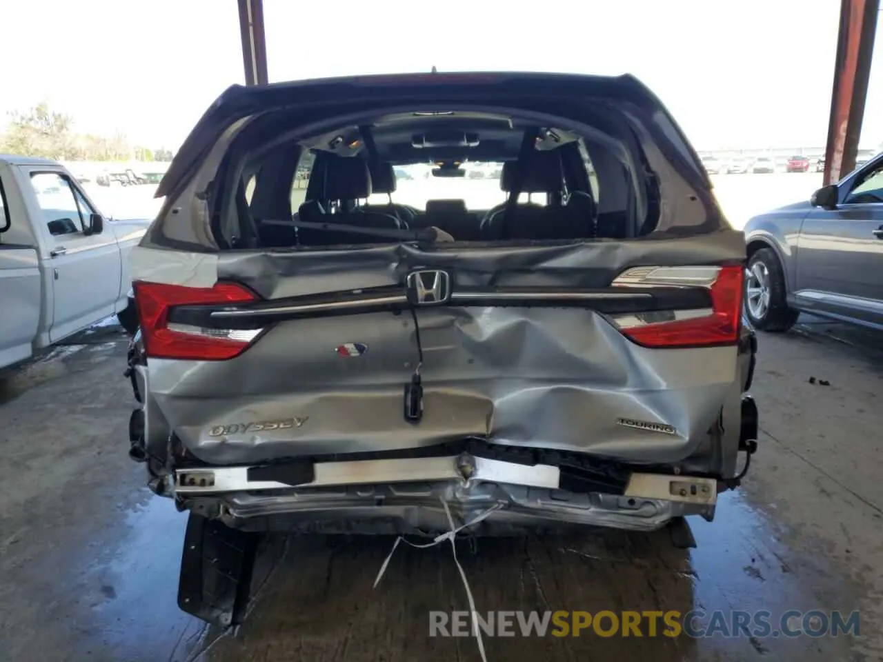 6 Photograph of a damaged car 5FNRL6H84RB014882 HONDA ODYSSEY 2024