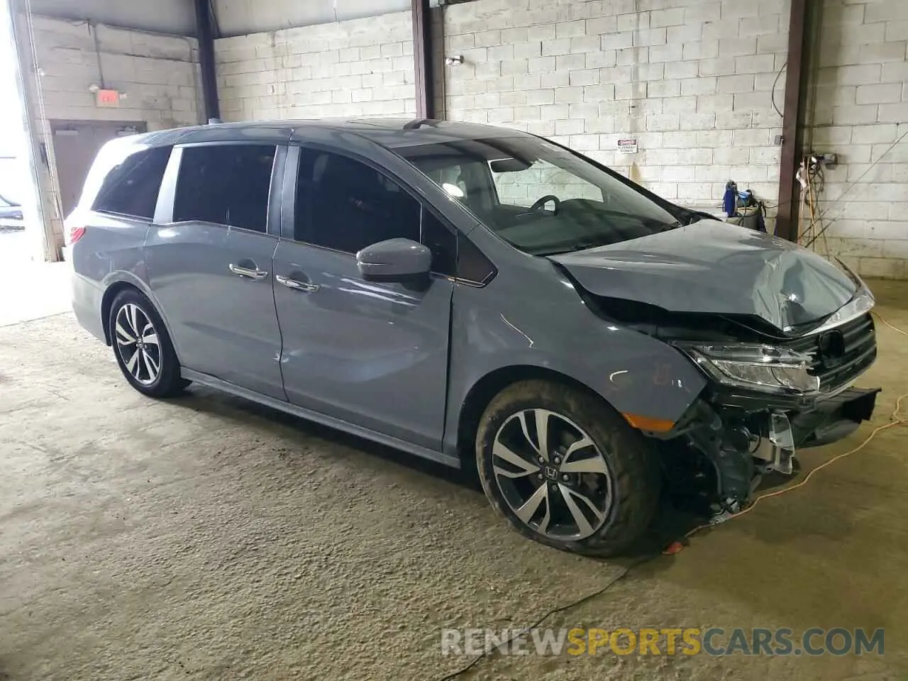 4 Photograph of a damaged car 5FNRL6H85RB023512 HONDA ODYSSEY 2024
