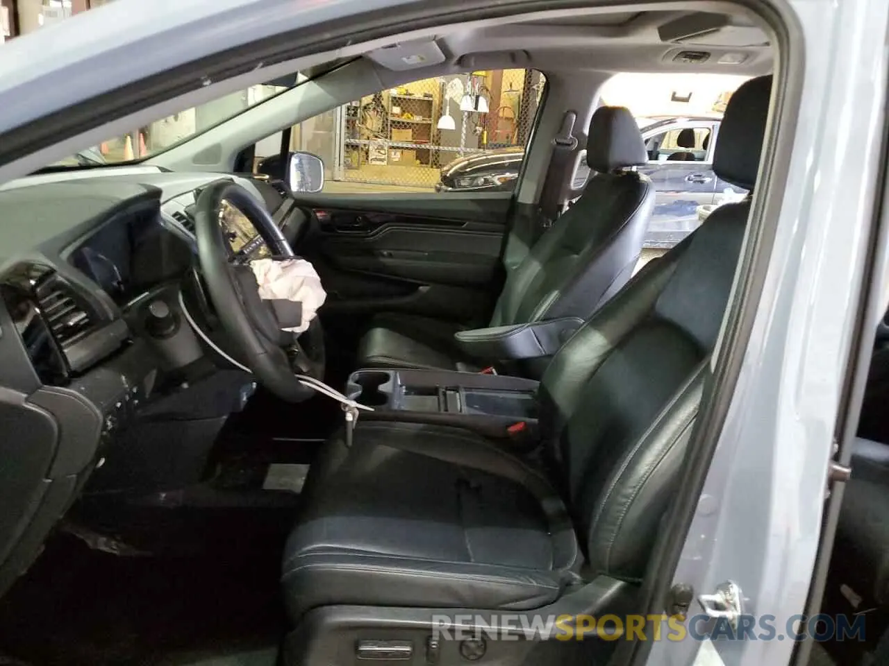 7 Photograph of a damaged car 5FNRL6H85RB023512 HONDA ODYSSEY 2024