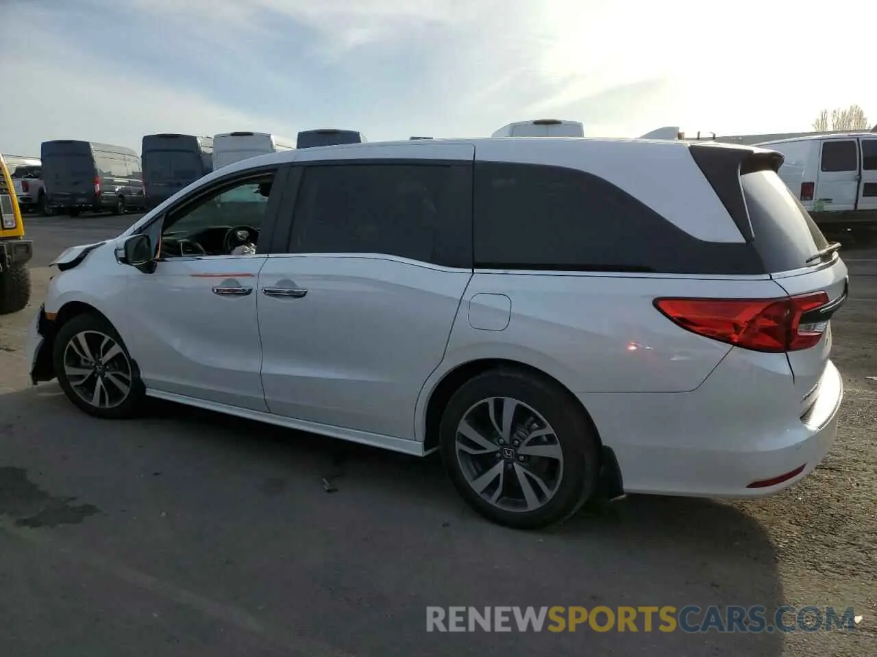 2 Photograph of a damaged car 5FNRL6H86RB000370 HONDA ODYSSEY 2024