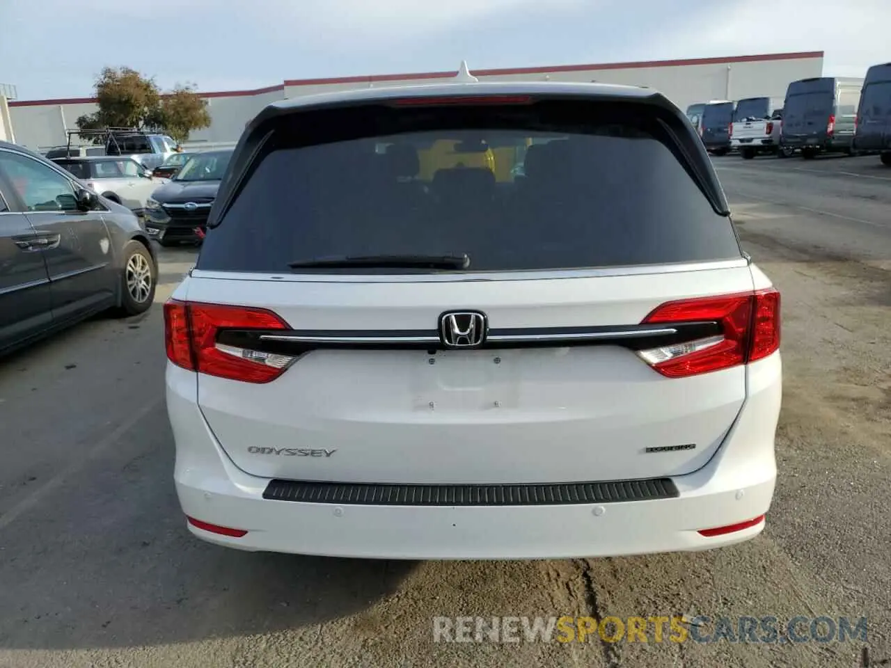 6 Photograph of a damaged car 5FNRL6H86RB000370 HONDA ODYSSEY 2024