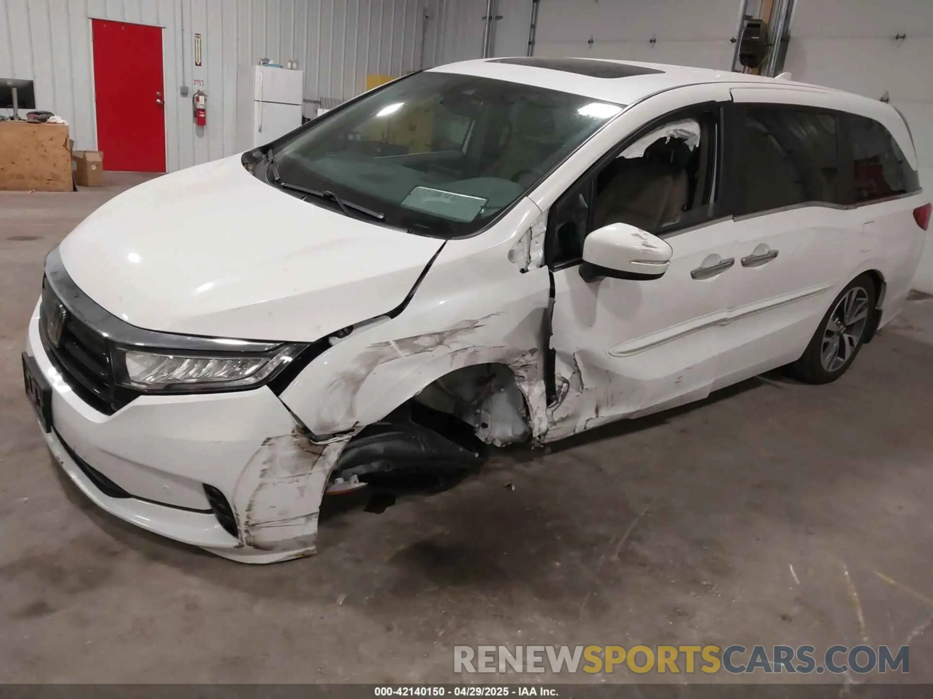 6 Photograph of a damaged car 5FNRL6H86RB074386 HONDA ODYSSEY 2024