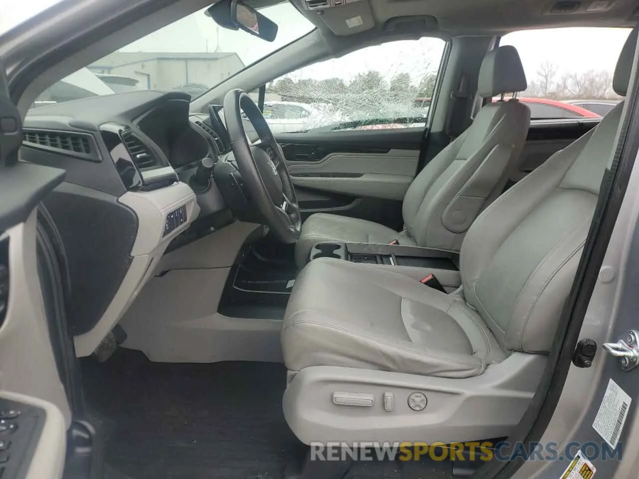 7 Photograph of a damaged car 5FNRL6H87RB008073 HONDA ODYSSEY 2024