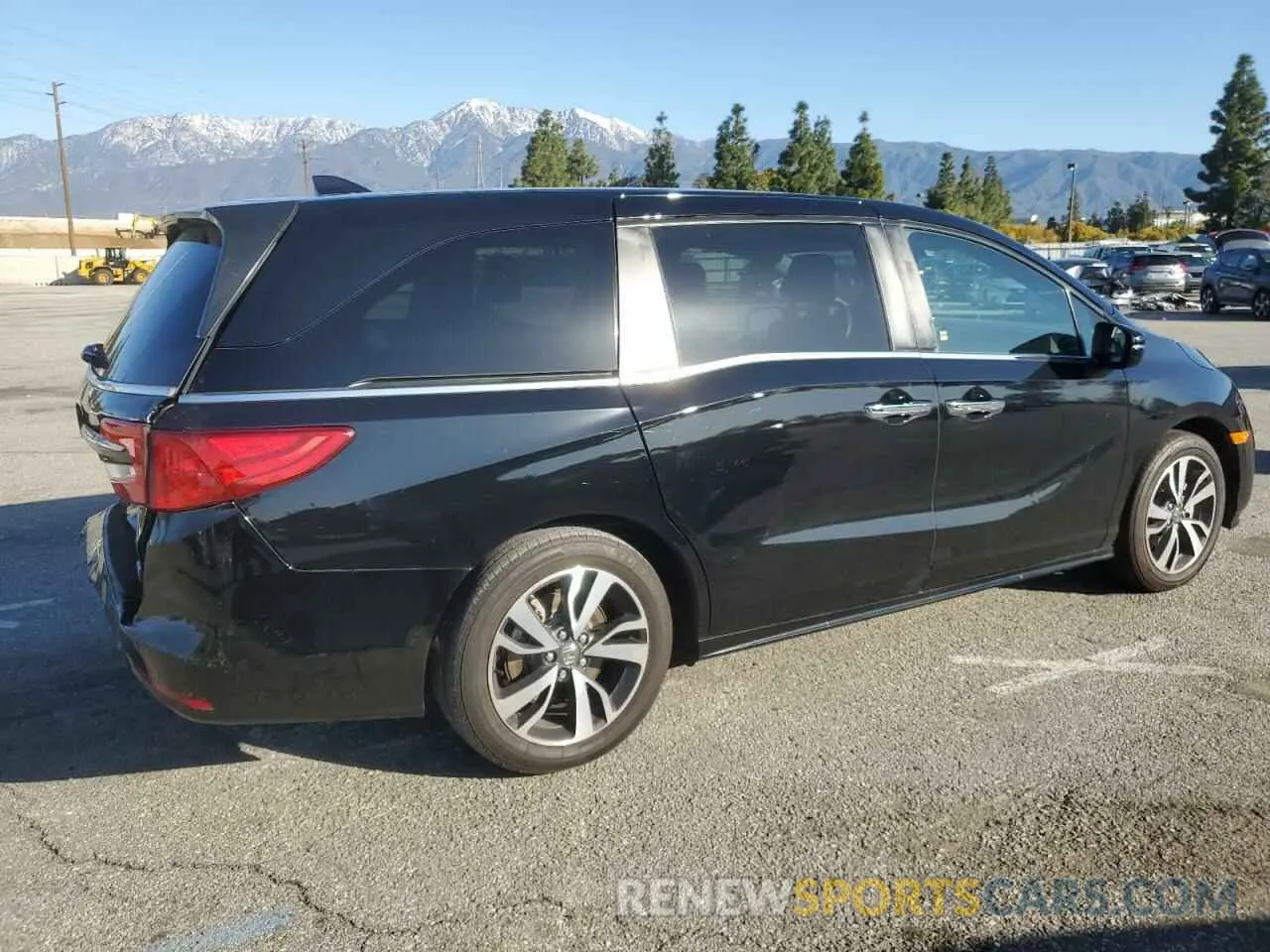 3 Photograph of a damaged car 5FNRL6H87RB013175 HONDA ODYSSEY 2024